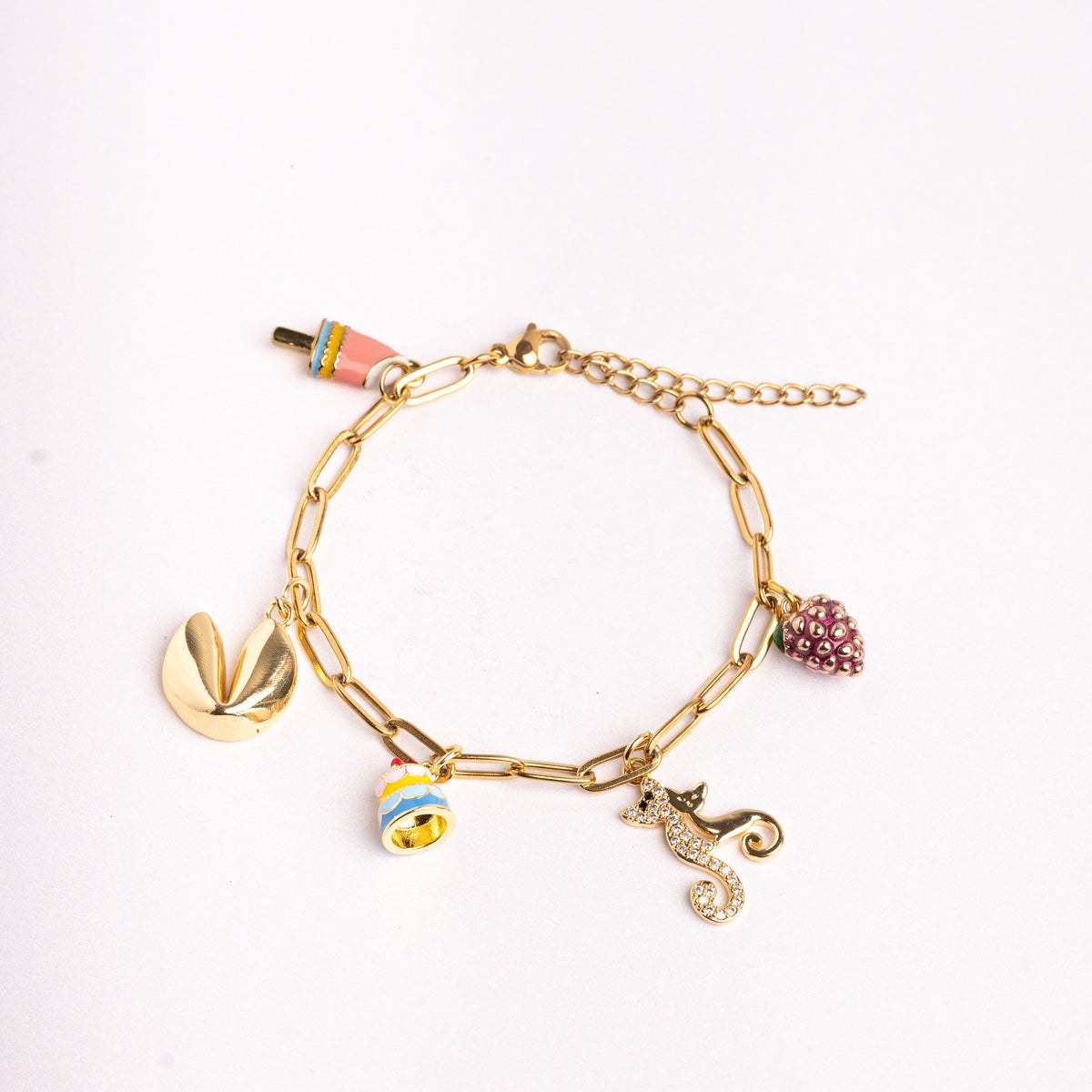 Example of a gold chain charm bracelet